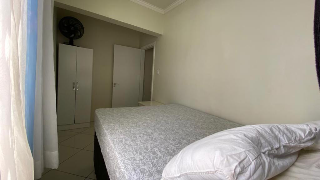 Vista Mar Lateral Adm Por Cancoq Guest House Balneario Camboriu Exterior foto